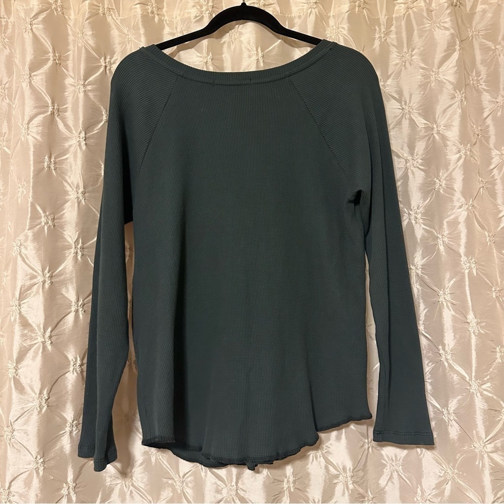 Daydreamer Los Angeles Gray Lone Wolf Graphic Long Sleeve Thermal Shirt Tee - Picture 8 of 11